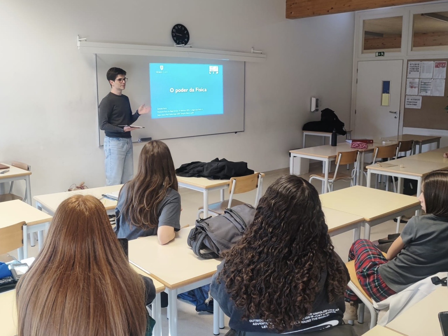 Outreach Talk at Colégio João Paulo II